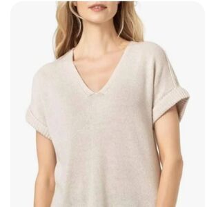 LILLA P v-neck hi/lo split seam hemline short sleeve lightweight sweater -EUC- S